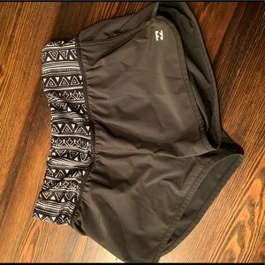 Girls Billabong medium active shorts. Size medium.